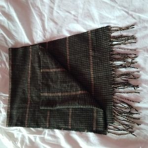 Cashmink scarf by V. FRAAS